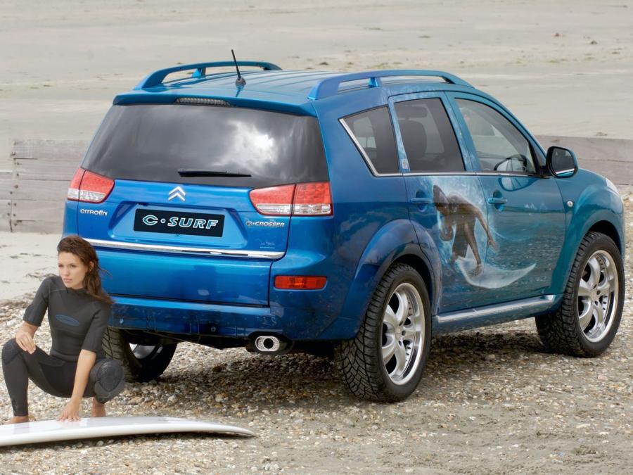  Citroen C-Surf Concept 2008 года  (фото 5 из 7)